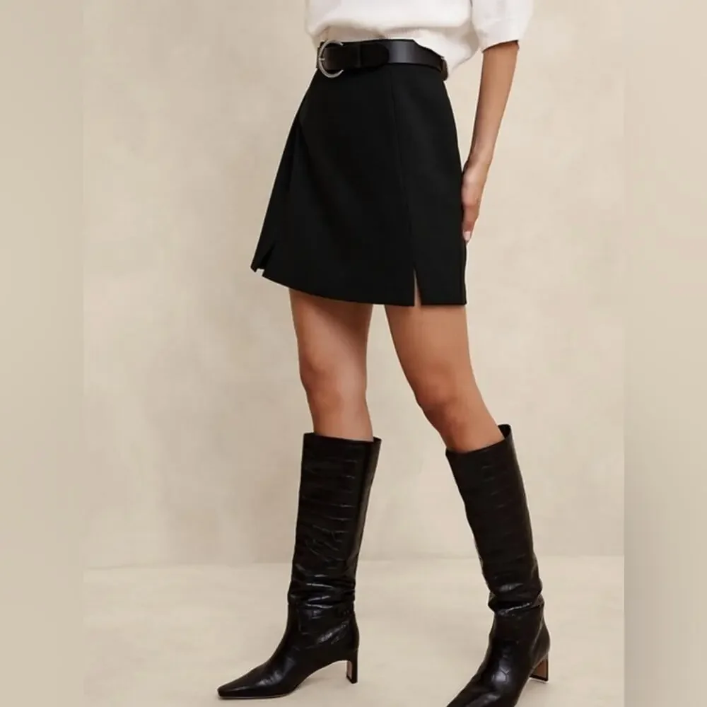 NWT Banana Republic Mini Skirt